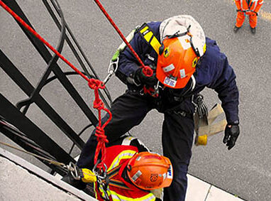 TRABAJO SEGURO EN ALTURAS